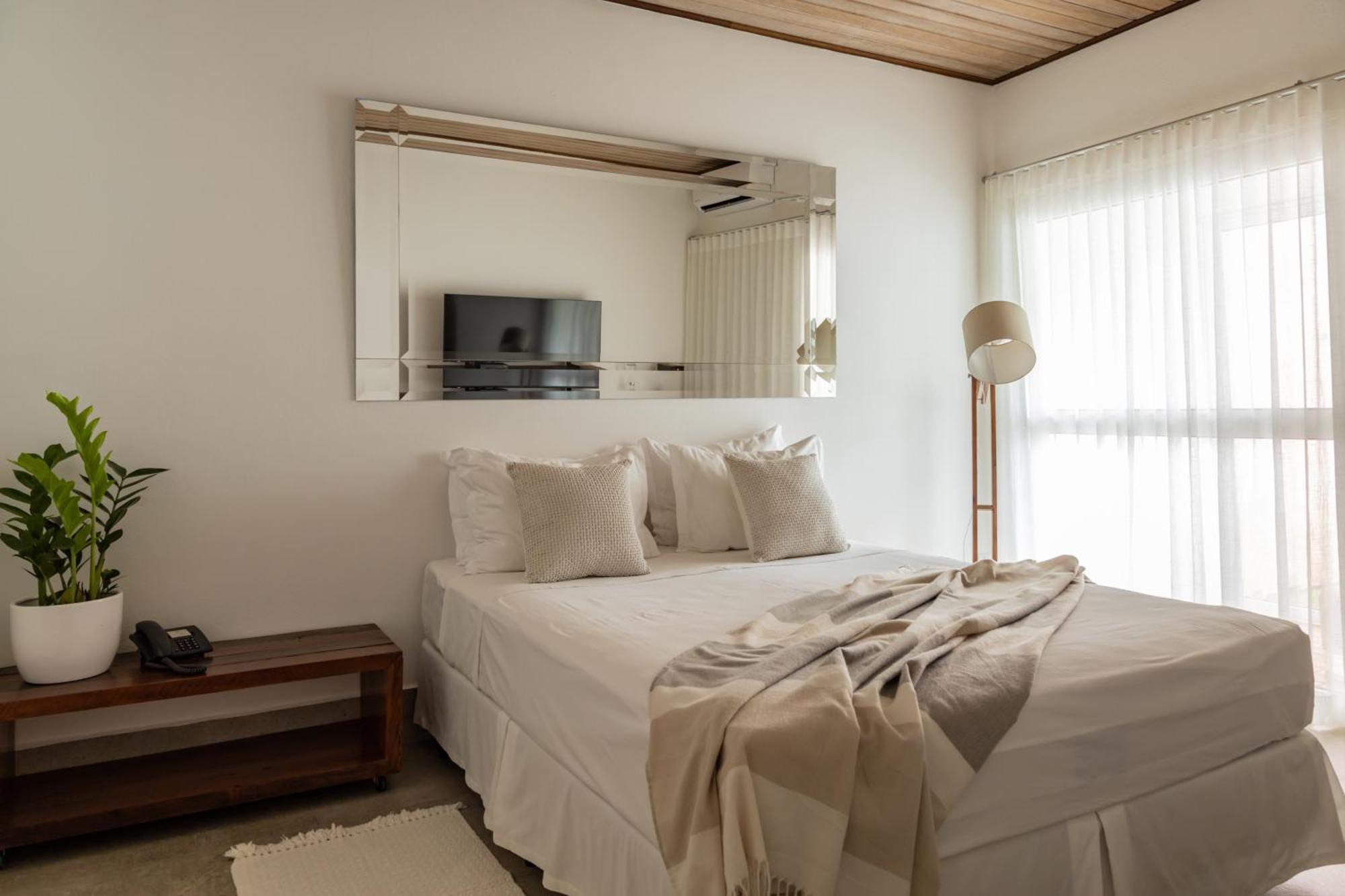 Hotel Boutique Frangipani Brotas Extérieur photo A bedroom